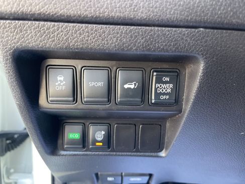 Used 2015 Nissan Rogue SL w/ SL Premium Package image 19