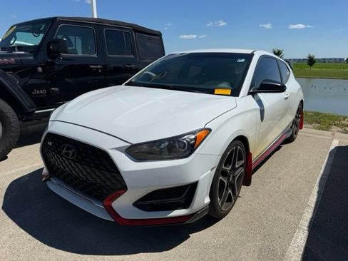 Used 2020 Hyundai Veloster N w/ Performance Package FWD image 3