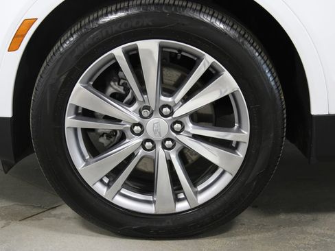 Used 2024 Cadillac XT5 Premium Luxury AWD/4WD image 18