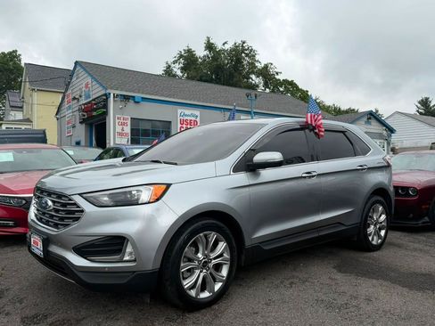 Used 2023 Ford Edge Titanium AWD/4WD image 10