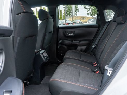 Certified 2024 Honda HR-V Sport image 11