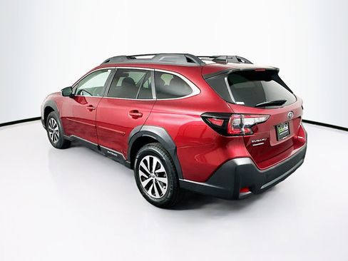 Used 2023 Subaru Outback Premium image 5