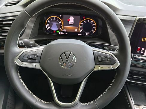 Used 2024 Volkswagen Atlas Cross Sport SEL image 11