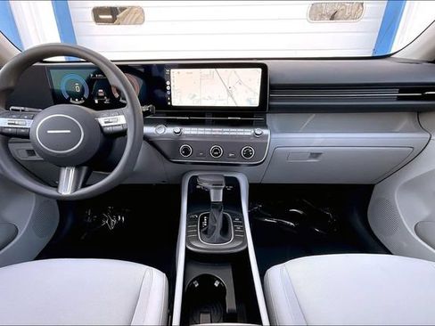 Used 2026 Hyundai Kona SE FWD image 17