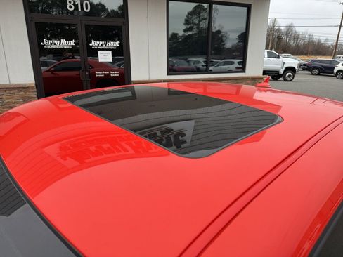 Used 2017 Dodge Challenger SRT Hellcat image 12