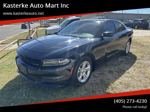 Used 2020 Dodge Charger SXT image 1