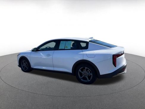 Used 2025 Kia K4 LXS image 10