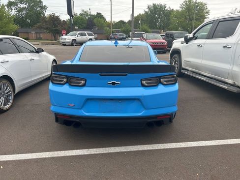 Used 2022 Chevrolet Camaro LT w/ RS Package RWD image 5