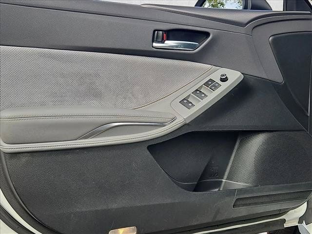 Used 2019 Toyota Avalon XSE FWD image 10