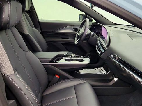 Used 2024 Cadillac Lyriq Tech RWD image 24