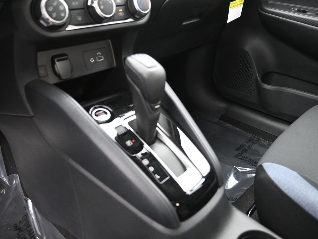 New 2025 Nissan Versa SV w/ Trunk Package FWD image 18