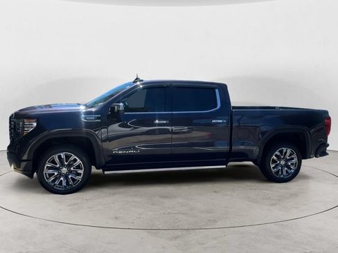 Used 2024 GMC Sierra 1500 Denali w/ Denali Reserve Package AWD/4WD image 8