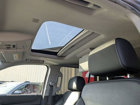 Used 2019 Chevrolet Tahoe LT image 14