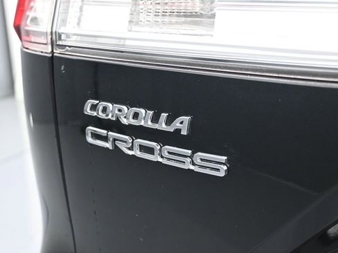 Used 2022 Toyota Corolla Cross L FWD image 30