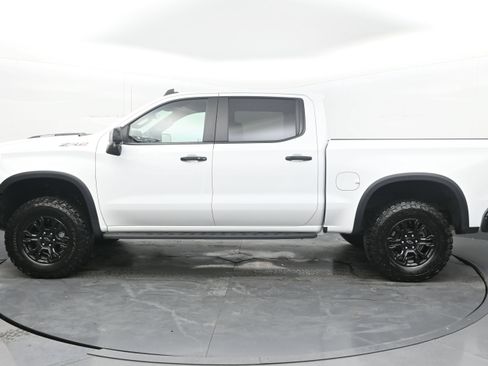 Used 2024 Chevrolet Silverado 1500 ZR2 w/ Technology Package AWD/4WD image 7