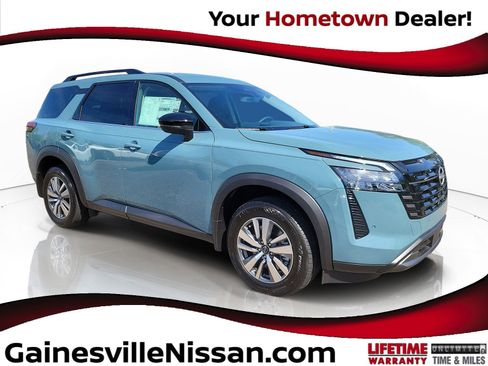 New 2026 Nissan Pathfinder SL FWD image 1