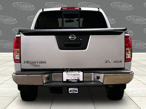 Used 2017 Nissan Frontier SV AWD/4WD image 6