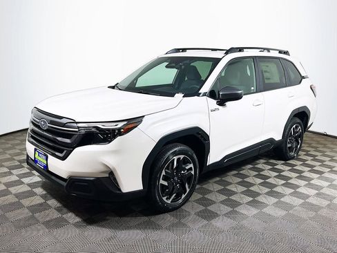 New 2026 Subaru Forester Touring AWD/4WD image 3