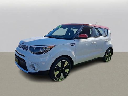 Used 2017 Kia Soul + w/ Designer's Package image 3