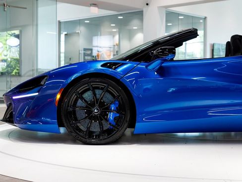 New 2026 McLaren Artura Spider RWD image 33