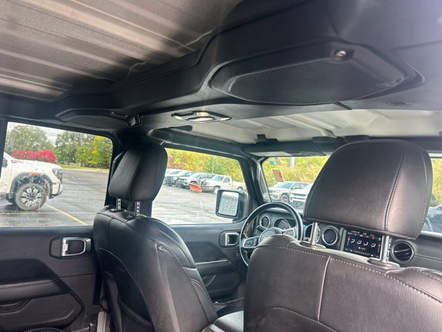 Used 2023 Jeep Wrangler Unlimited Sahara w/ Cold Weather Group AWD/4WD image 10