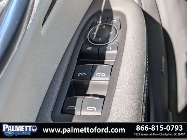 Used 2020 Cadillac XT5 Premium Luxury FWD image 24