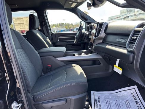 New 2026 RAM 2500 Big Horn AWD/4WD image 12