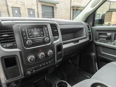Used 2017 RAM 2500 Tradesman w/ Chrome Appearance Group image 21