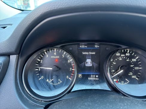 Used 2018 Nissan Rogue S FWD image 5