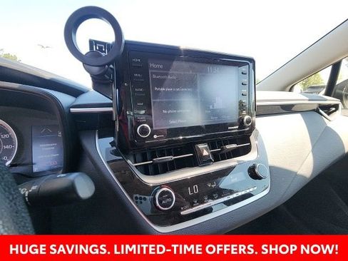 Used 2022 Toyota Corolla LE FWD image 24