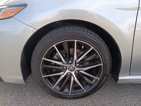Used 2023 Toyota Camry SE FWD image 10