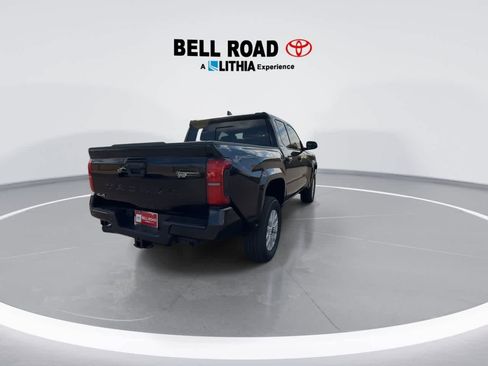 Used 2025 Toyota Tacoma SR5 AWD/4WD image 8