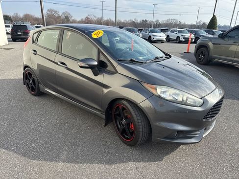Used 2016 Ford Fiesta ST image 3