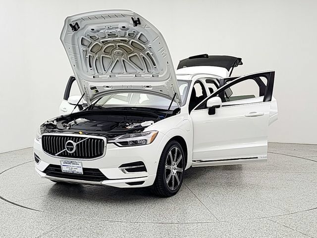 Used 2021 Volvo XC60 T8 Inscription w/ Advanced Package AWD/4WD image 9