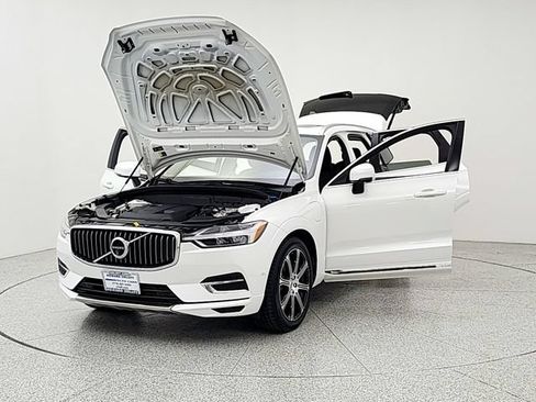 Used 2021 Volvo XC60 T8 Inscription w/ Advanced Package AWD/4WD image 9