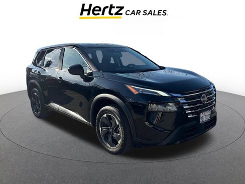 Used 2025 Nissan Rogue SV image 1