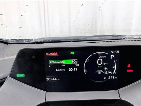 Used 2024 Toyota Prius LE image 23