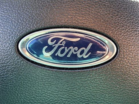 Used 2024 Ford Explorer XLT w/ Equipment Group 202A image 27