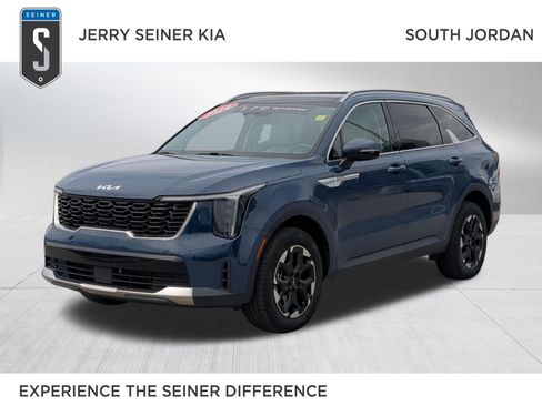 Certified 2024 Kia Sorento S w/ Panoramic Sunroof Package AWD/4WD image 1