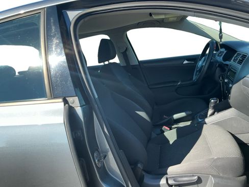 Used 2013 Volkswagen Jetta S FWD image 14