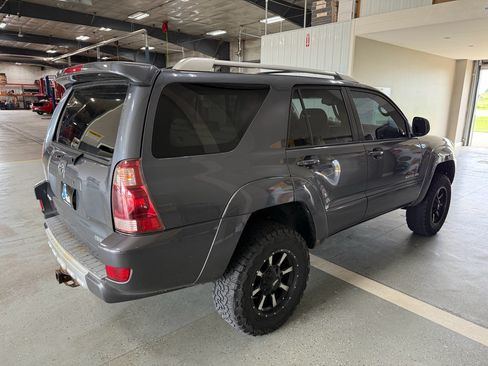 Used 2004 Toyota 4Runner Limited AWD/4WD image 6