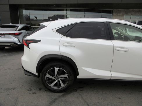 Used 2018 Lexus NX 300 AWD image 10