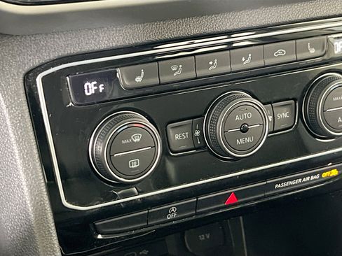 Used 2022 Volkswagen Atlas SE image 19