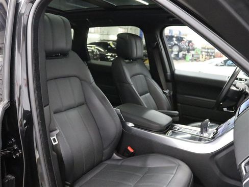 Used 2019 Land Rover Range Rover Sport HSE AWD/4WD image 33