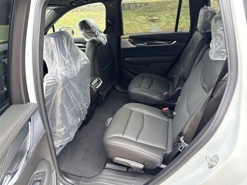 New 2025 Cadillac XT6 Sport w/ LPO, Floor Liner Package image 9