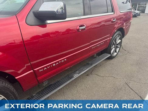 Used 2017 Lincoln Navigator Reserve AWD/4WD image 10