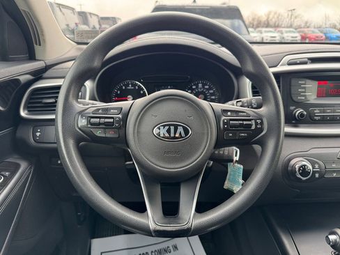 Used 2016 Kia Sorento L image 15