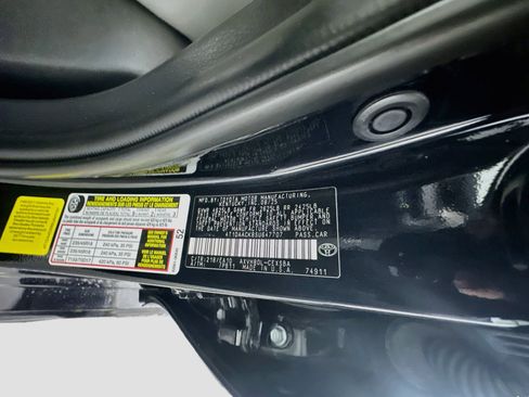 Used 2025 Toyota Camry SE FWD image 12
