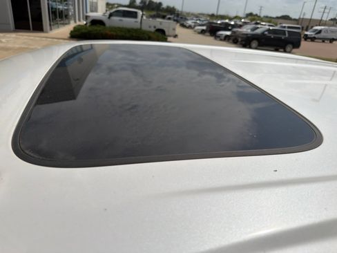 Used 2025 Chevrolet Silverado 1500 High Country AWD/4WD image 5
