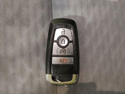 Used 2022 Ford Escape SE w/ Cold Weather Package image 32